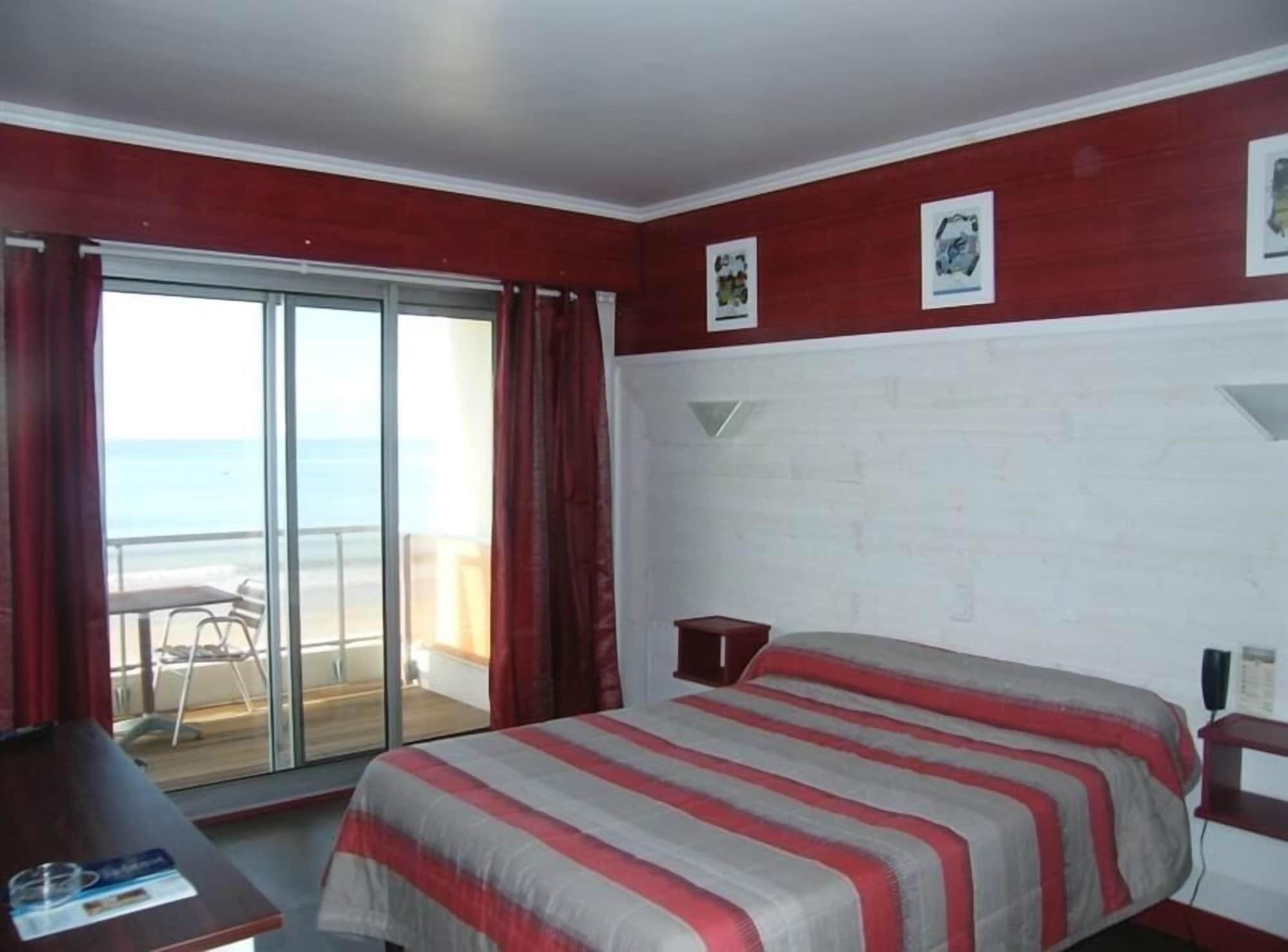 Hotel Le Christina La Baule-Escoublac Exteriör bild