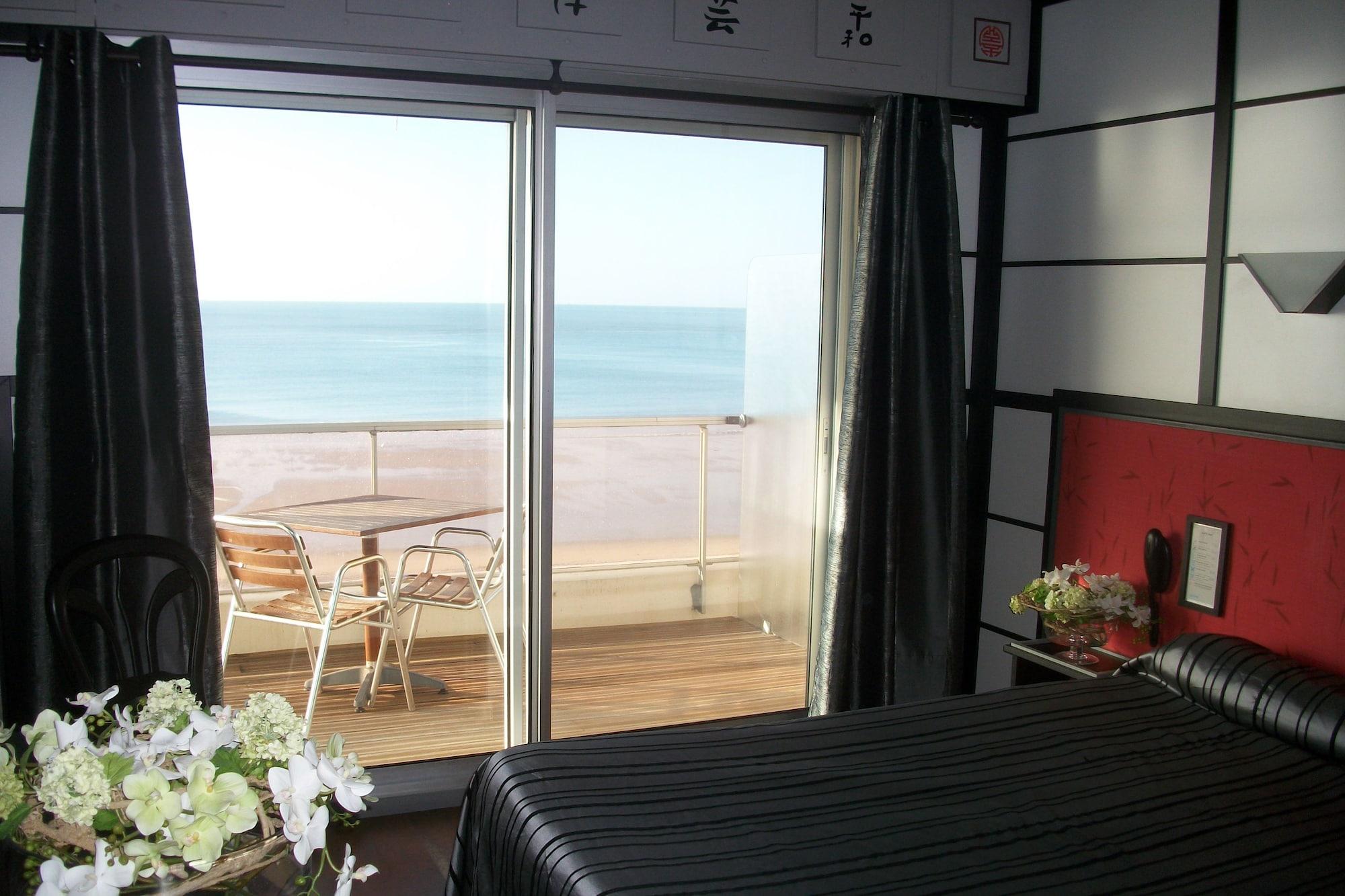 Hotel Le Christina La Baule-Escoublac Exteriör bild